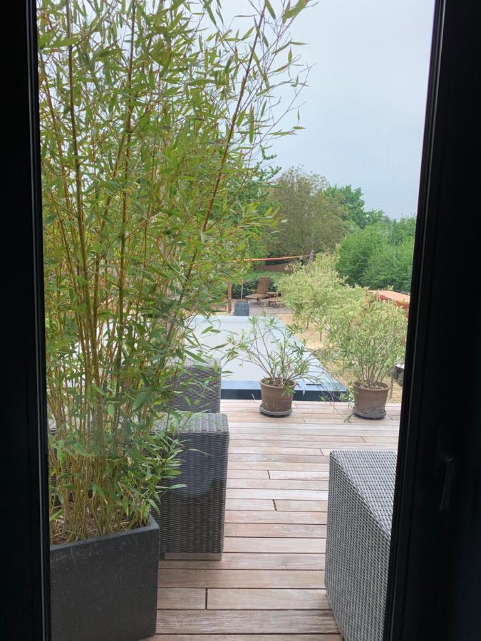 La Chambre Du Chemin Vert : Spa Piscine Sauna Jodoigne Exteriér fotografie