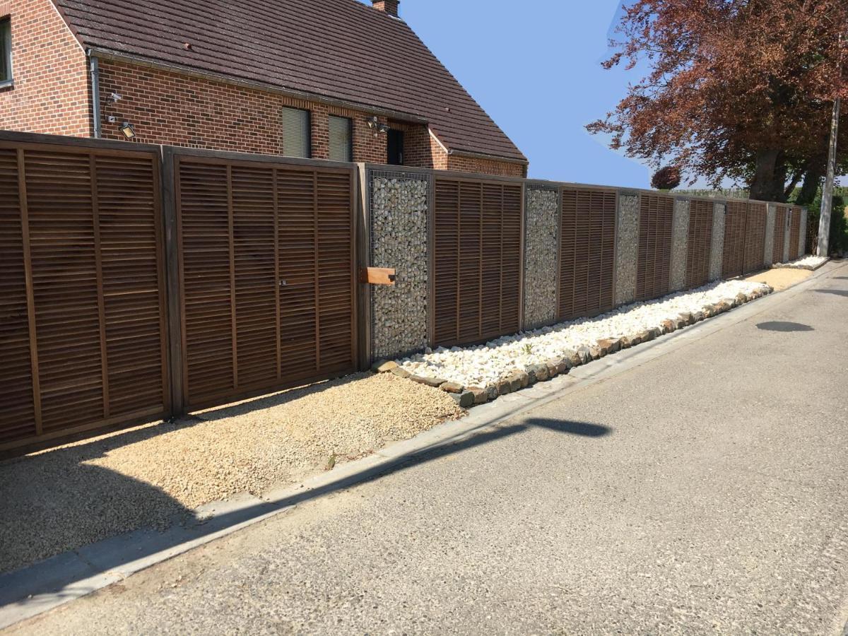 La Chambre Du Chemin Vert : Spa Piscine Sauna Jodoigne Exteriér fotografie