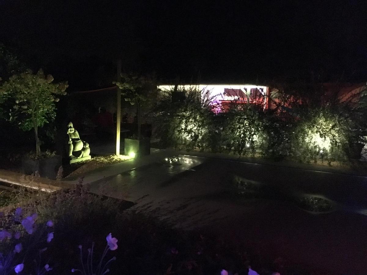 La Chambre Du Chemin Vert : Spa Piscine Sauna Jodoigne Exteriér fotografie